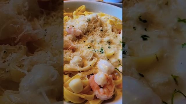 Seafood Alfredo #pasta #olivegarden #shorts смотреть онлайн