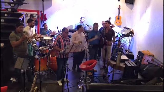 MI PUEBLO NATAL DR. MOJITO Ensayo смотреть онлайн