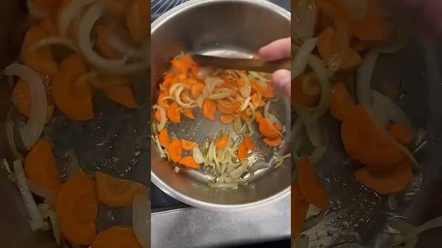 Постный суп пюре из чечевицы с гренками из чиабатты. #рецепт #кухня #готовка #суп #чечевица смотреть онлайн