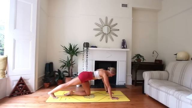STRETCHY YOGA FLOW | 30-Min Yoga | CAT MEFFAN смотреть онлайн