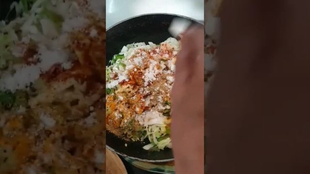 उंगलिया चाटते रेह जाएगे,एक बार मेरे तरीके से पत्ता गोभी की नई सब्जी बनाए। #shorts #viralshort #food смотреть онлайн