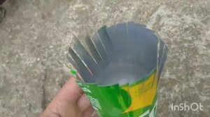 Как сделать дымовую шашку из старых газет и жестяной бутылки.