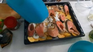 Лосось с Картошкой в Духовке | Рецепт с Ароматным Соусом!"