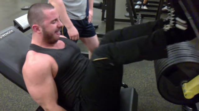 Мега качки Толян и Саня !!! смотреть онлайн