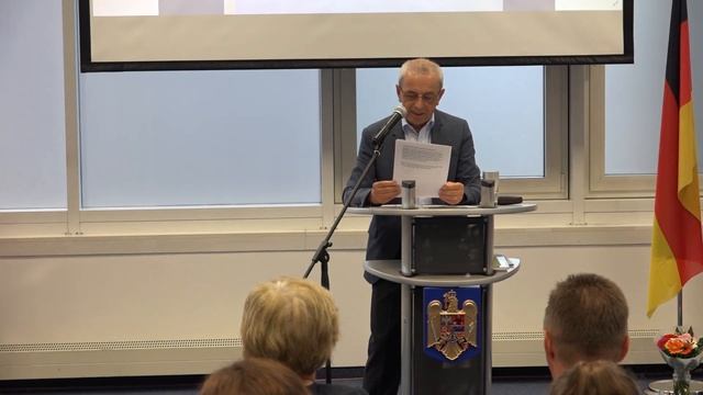 2022 06 11 "Sklaven im Baragan" - Ausstellung im rumänischen Generalkonsulat Stuttgart_Teil 2 смотреть онлайн
