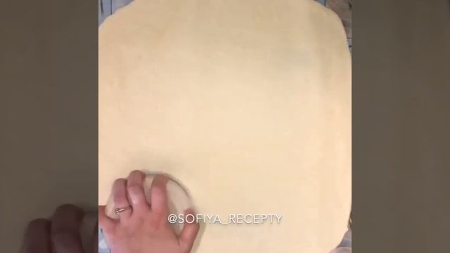 Треугольники с картофелем и курицей. смотреть онлайн