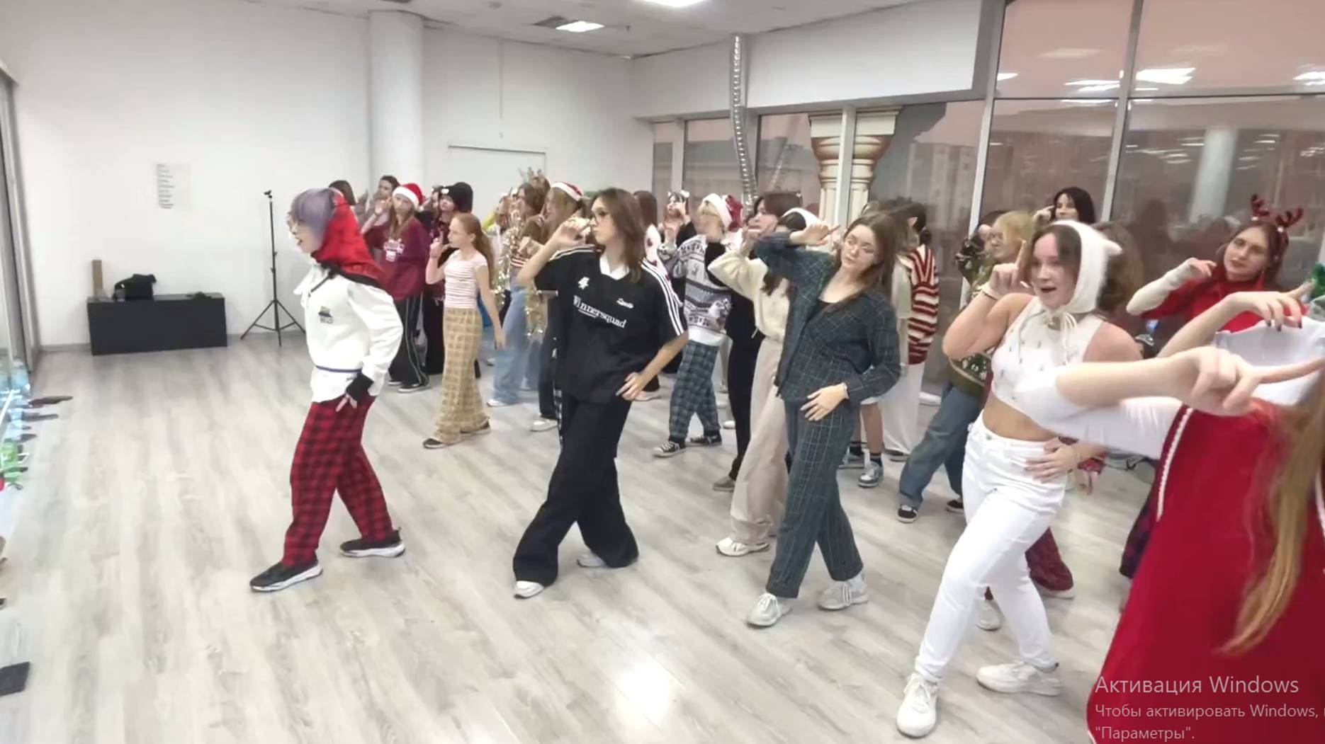 К-ПОП в Курске. Школа танцев Dance Life. Уроки танцев в ТЦ Пушкинский, обучение с нуля. смотреть онлайн