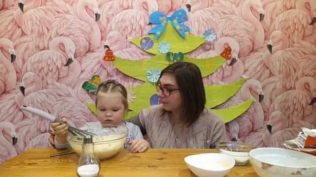 Кристина учится готовить кексы. Творожные кексы от Кристины смотреть онлайн