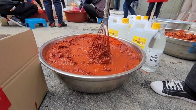 Волонтёрская деятельность в Ю.Корее смотреть онлайн