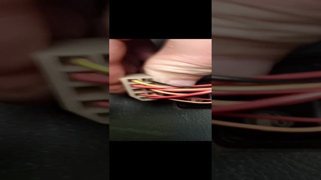 Установка подогрева сидений УАЗ 3163 патриот .