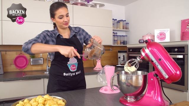 Windbeuteltorte | Backen mit Globus & Sallys Welt #19 смотреть онлайн