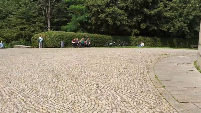 ГЕРМАНИЯ. ПОЕЗДКА К ПАМЯТНИКУ ГЕРМАНУ ИЛИ АРМИНИУСУ. СЛАВА РАССКАЗЫВАЕТ ИСТОРИЮ. ОКРОШКА НА ОБЕД смотреть онлайн