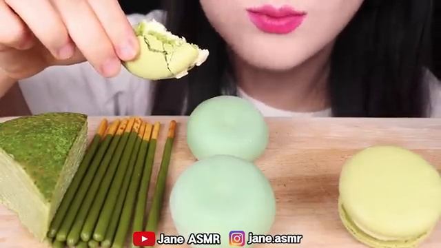 ASMR_GREEN_TEA_FOOD__GREEN_TEA_ICE_CREAM,_CHEWY_ICE_CREAM,_PAVE