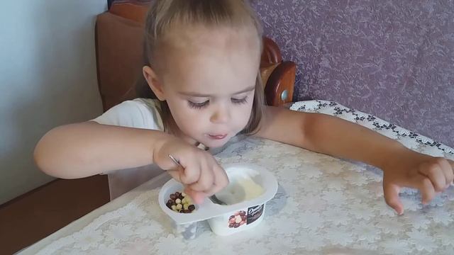 ASMR Мукбанг йогурт с шариками😋mukbang Yogurt
