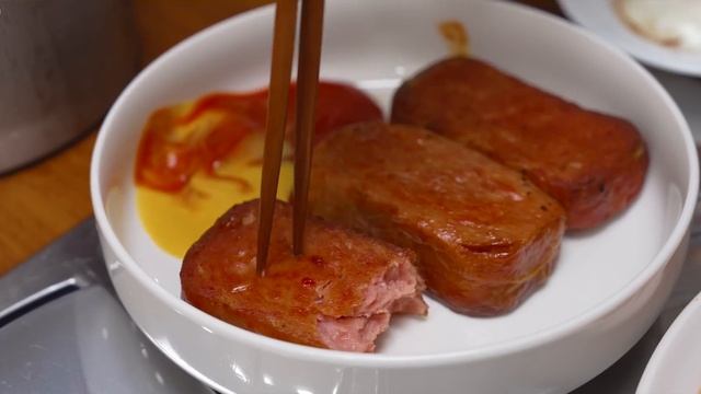 얼음물에 밥 말아도 놀라지 마세요 (ft.습습실비김치,통스팸,계란후라이)ㅣSpicy KimchiㅣReal Mukbangㅣ смотреть онлайн