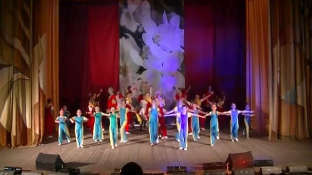 Сводная Весна, Шалуны, Колибри "Катюша" смотреть онлайн