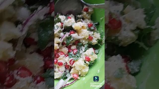Всего 4 ингредиента и вкуснейший салат готов. #картофель #салат #гранат #лук #кинза #майонез смотреть онлайн