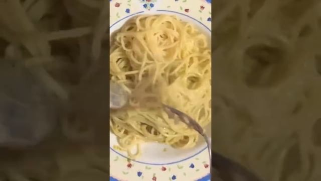 SPAGHETTI WITH PESTO #italianrecipe #shorts смотреть онлайн