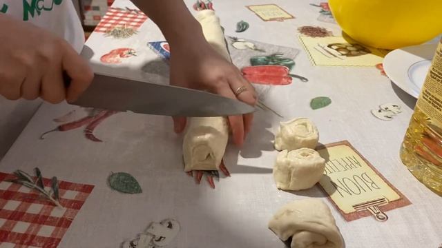 Штрудели на дрожжевом тесте. Вкусно и Сытно смотреть онлайн