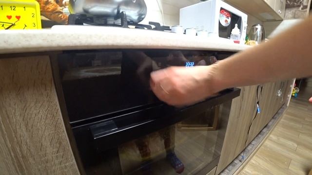 Приготовили пиццу за уши не оттащишь. Домашняя пицца рецепт смотреть онлайн