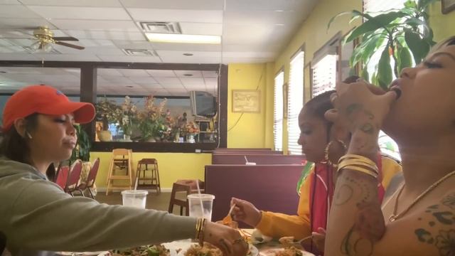 Hot Cafe Thai food mukbang смотреть онлайн