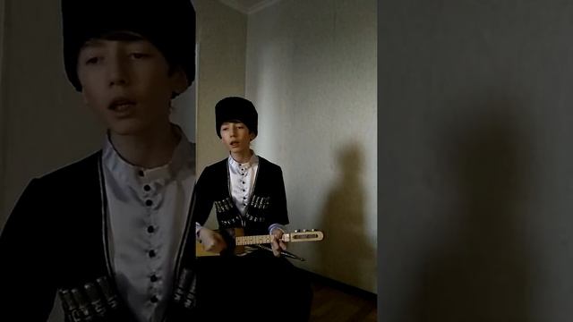 Цароев Имам репетиция дома, Нохчи мот на дечиг пондуре😍 смотреть онлайн