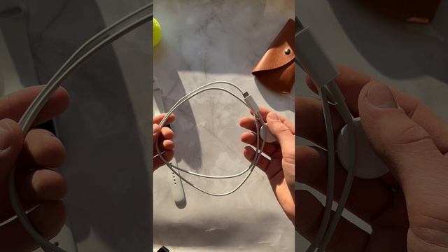 Заряжаем Apple Watch с помощью iPhone смотреть онлайн