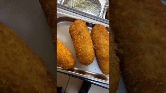 Сочные, мощные -Котлеты по Киевски смотреть онлайн