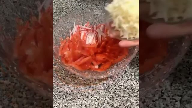 Оцените пожалуйста лайком и комментарием Мне очень важно а вам не сложно! Салат "Красное море" смотреть онлайн