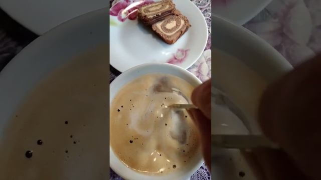 Кофе с молоком #shorts смотреть онлайн