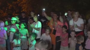 Дискотека возле кинотеатра «МИР»  24 8 2019 г  Зеленокумск