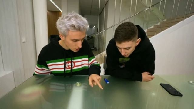 ГЛЕНТ БЬЕТ А4 ИЗ-ЗА ПРАНКА /С ТОРТОМ/ смотреть онлайн
