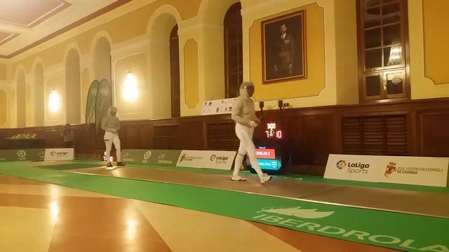 Final campeonato de esgrima (sable femenino junior) Alina Mikhailova vs Zuzanna Cieslar смотреть онлайн