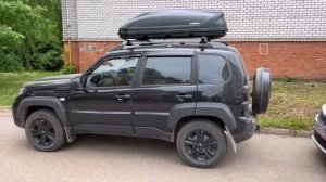 LADA NIVA TRAVEL, а она же Шнива приехала за автобоксом на крышу