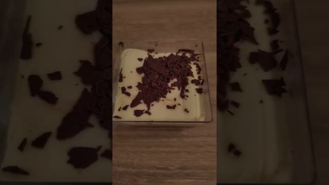 YUMMY TIRAMISU CAKE 🍰 #Shorts смотреть онлайн