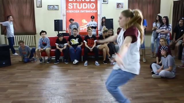 Корица vs Well D | Hip Hop Pro | Semi Final | Банка Фанка 2015 смотреть онлайн