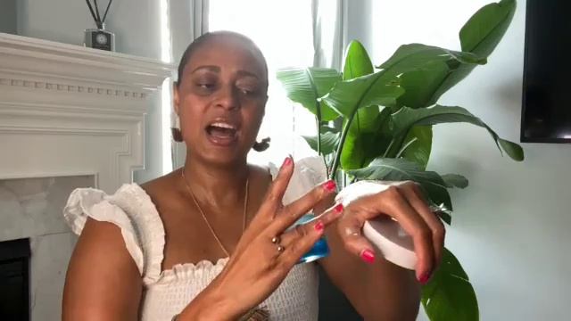 Mostly Clean & Vegan Beauty Products смотреть онлайн