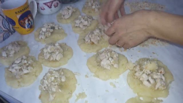 Шарики картофельные с начинкой. смотреть онлайн