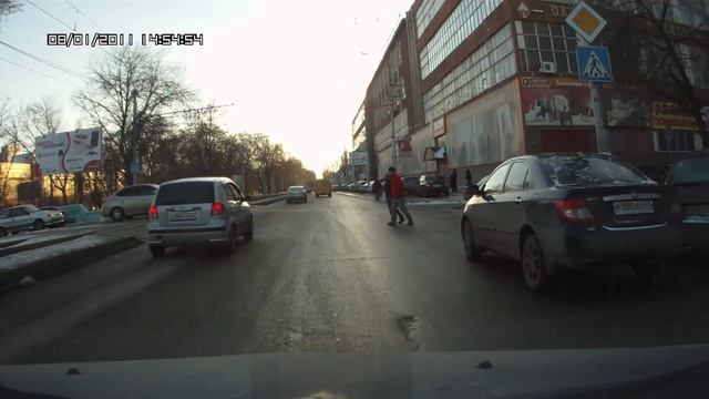 пропускаем пешеходов смотреть онлайн