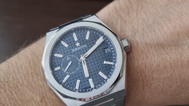 Часы Zenith Defy SKYLINE 03.9300.3620/51.I001 смотреть онлайн