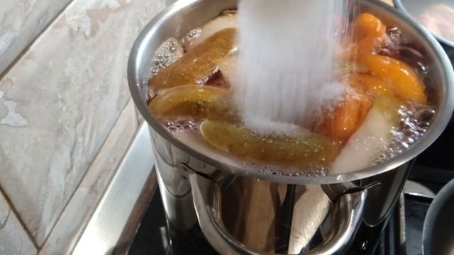 Компот Вишнево Грушевий🍒🍐 Cherry and pear compote. смотреть онлайн