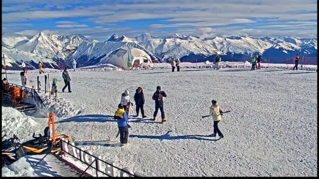 Сочи .  Горный курорт Роза Хутор. 2320м. Роза Пик, Южный склон. с музыкой