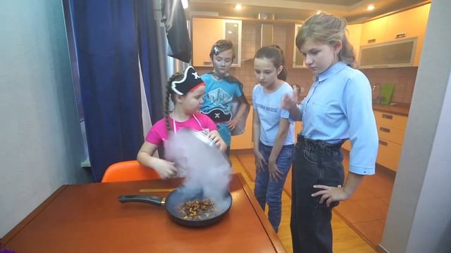 "Макароны по флотски" - Веселые истории от Студии Звезд! смотреть онлайн