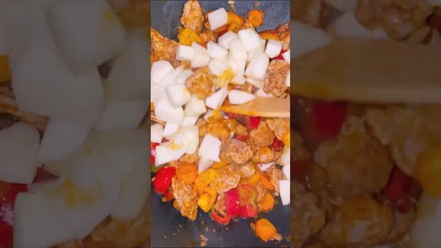 Овощное рагу😍😍 #food #еда #recipe #рецепты #вкусныйрецепт #овощноерагу #быстроивкусно #shorts смотреть онлайн