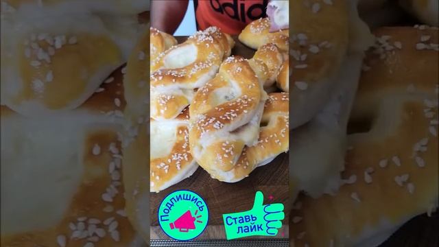 Булки КЛАСС!! Готовим с любовью #shorts смотреть онлайн