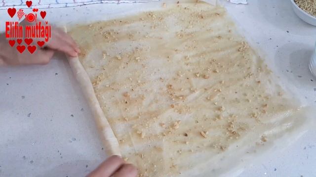 KIYIR KIYIR AĞIZDA DAĞILAN TADI DAMAĞINIZDA KALACAK👌 TAHİNLİ KURU BAKLAVA 😋 смотреть онлайн