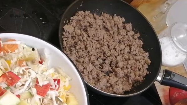 РАГУ ИЗ ОВОЩЕЙ С ФАРШЕМ