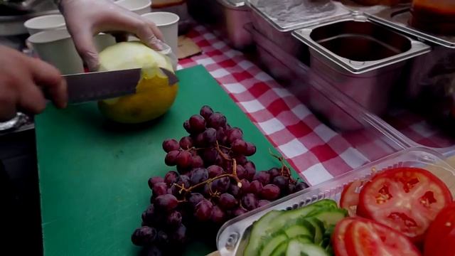 Beverly Hills Diner TV - Foodiez of Moscow 2015 смотреть онлайн