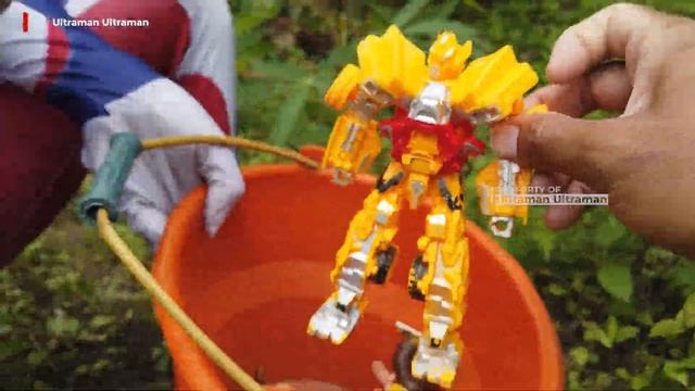 ULTRAMAN MERAH TOLONG ULTRAMAN TIGA !! Mencari Mainan Ultraman Titan | Ultraman Triger смотреть онлайн