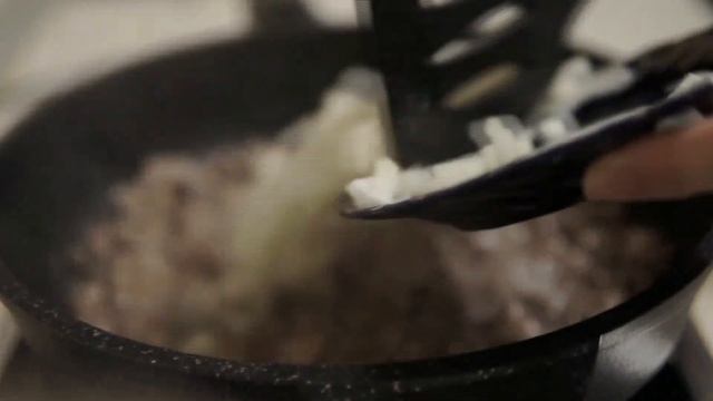 Sac Kovurma. Это легкое и вкусное блюдо. Каракалпак келинен турикше тез таярланатын аукат. смотреть онлайн